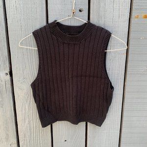 Forever 21 Knit Sweater Vest Sleeveless Essential Summer Y2K 2000s Black Shirt